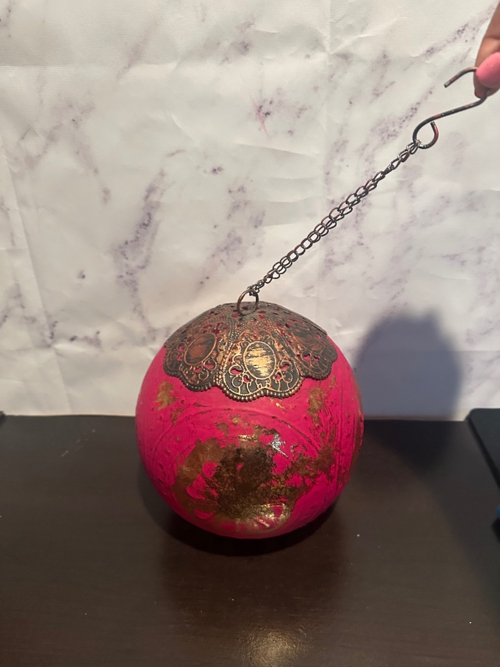 EARTHBOUND TRADING CO PINK/GOLD BOHO GLASS HANGING DECOR/ TEALIGHT CANDLE HOLDER